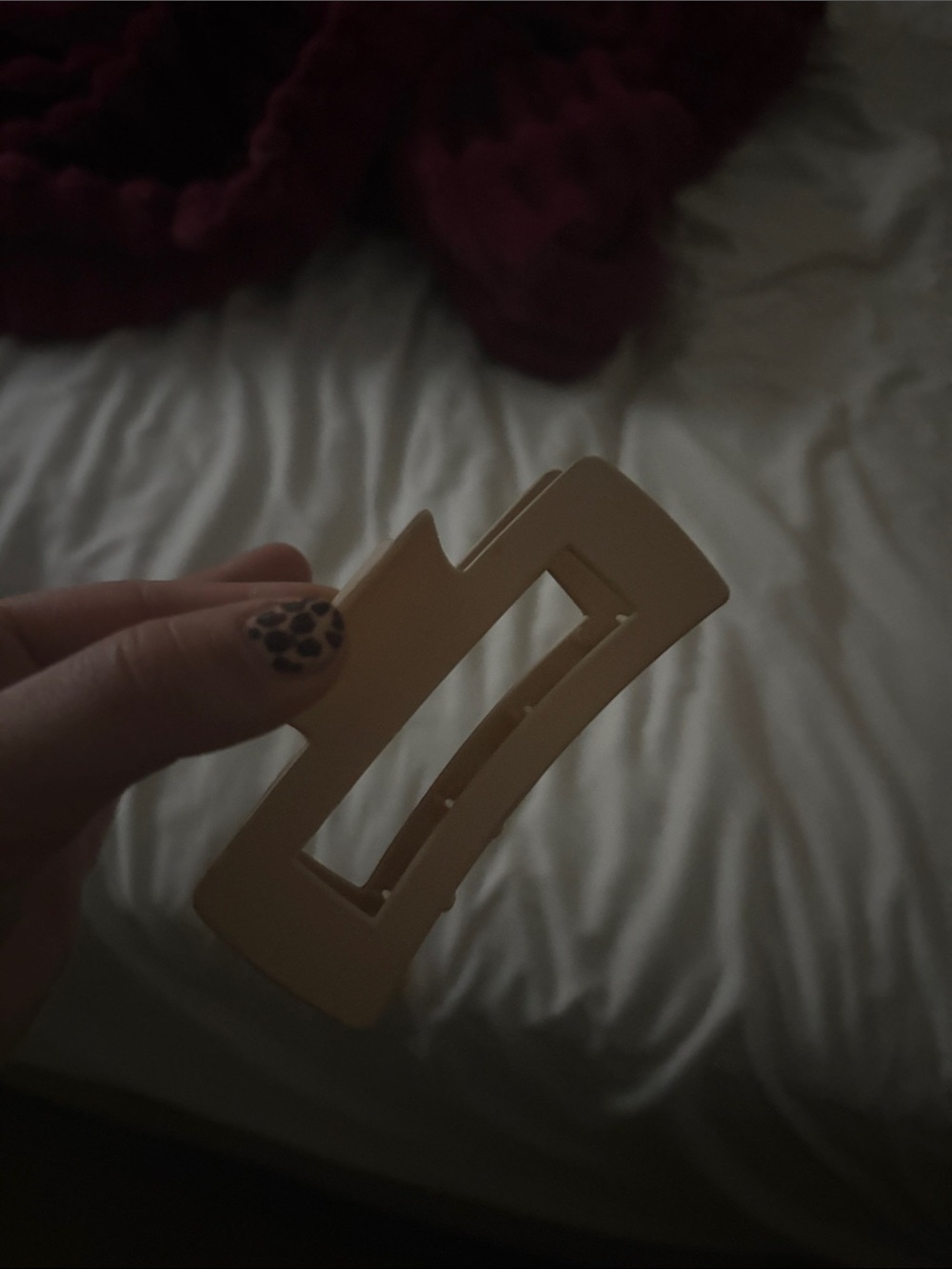 Neutral Beige Rectangular Hair Clip - Women Accessories FWP